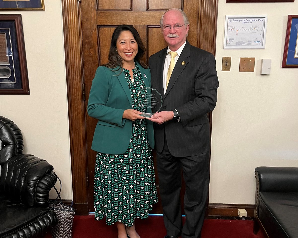 This week I had the honor of receiving the 2024 Patient Safety Advocate Award from @PatientSafe2Day. As Congress works to improve quality care for patients, we must continue to protect and strengthen the doctor-patient relationship.