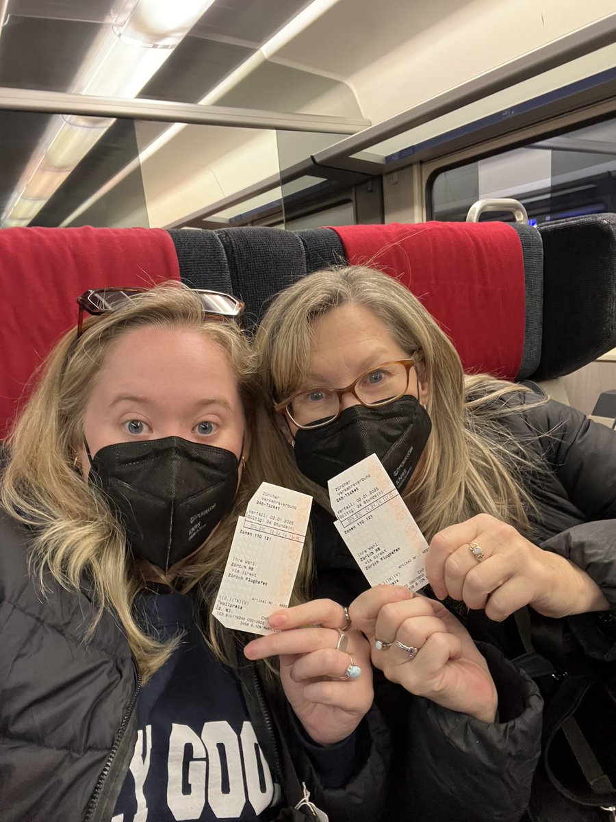 The Trainer’s Guide is on Spring Break this week! We’re off on an adventure… can you guess where we are right now?? 
#trainersguidepod <a href="/TheVeronicaT/">Veronica Taylor</a> <a href="/renarockss/">Rena!</a> #podcast #pokemon #actorslife #globetrotting #motherdaughtertravel #TayloramaFun