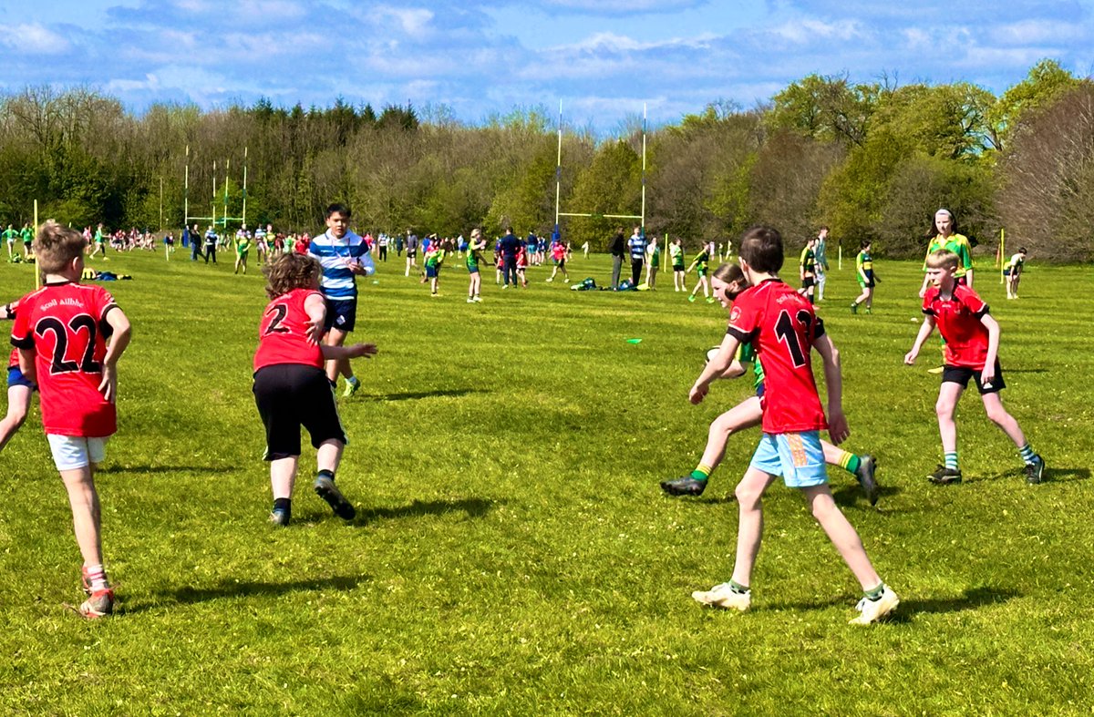 Many thanks to @rockwellcollege for a fantastic #tagrugby tournament today. There were lots of #excellent #skills in evidence and lots of #friends made. Great to meet our #pastpupils as well. #fun @ThurlesRFC @Munsterrugby @thurles_ie @ActiveFlag @OidePrWellbeing
