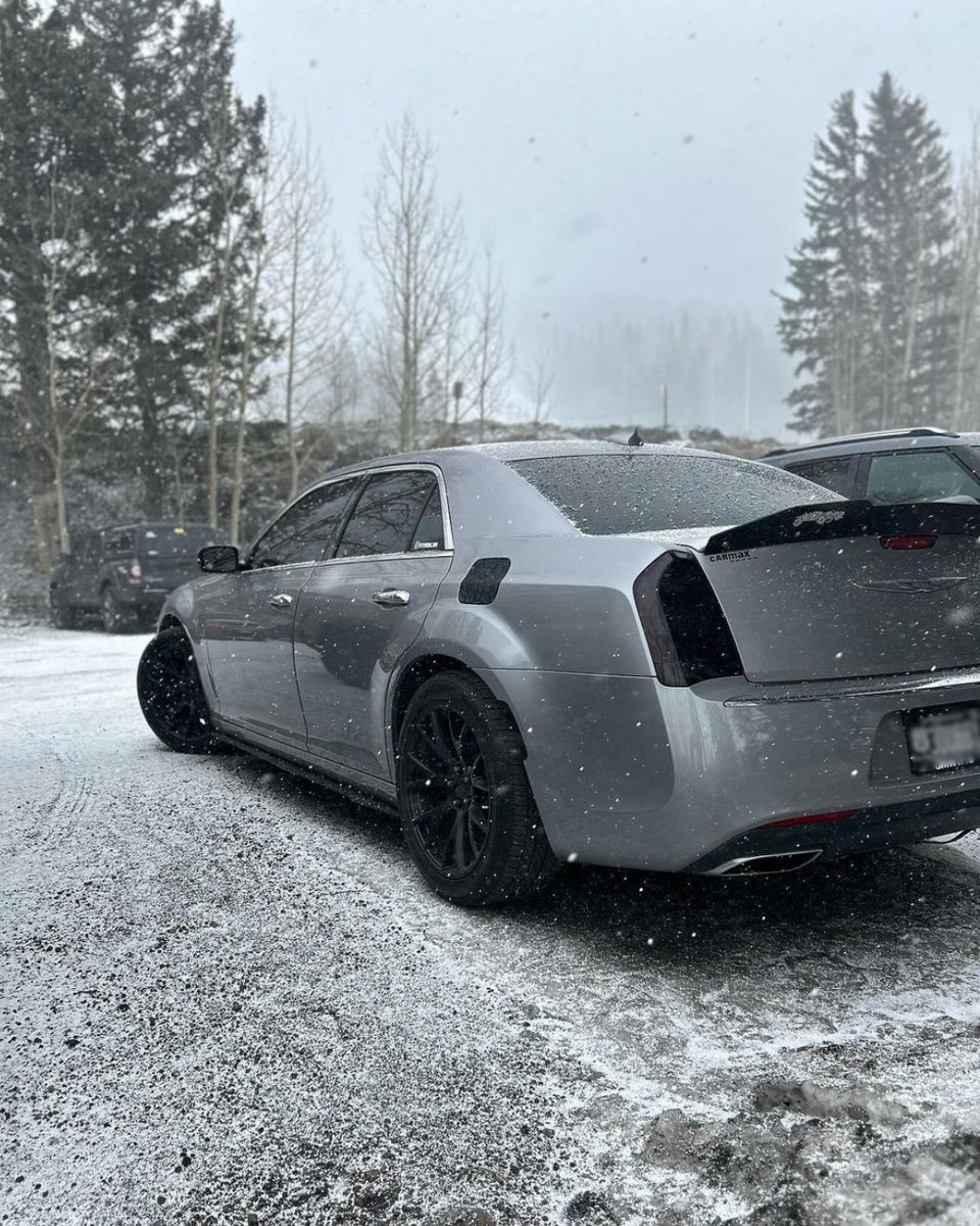 Snow Pics Make For The Best Pics ❄️📸 @stormii.300

#voxx #voxxwheels #chrysler #chrysler300 #mopar #snow #moparnocar #wheelwednesday