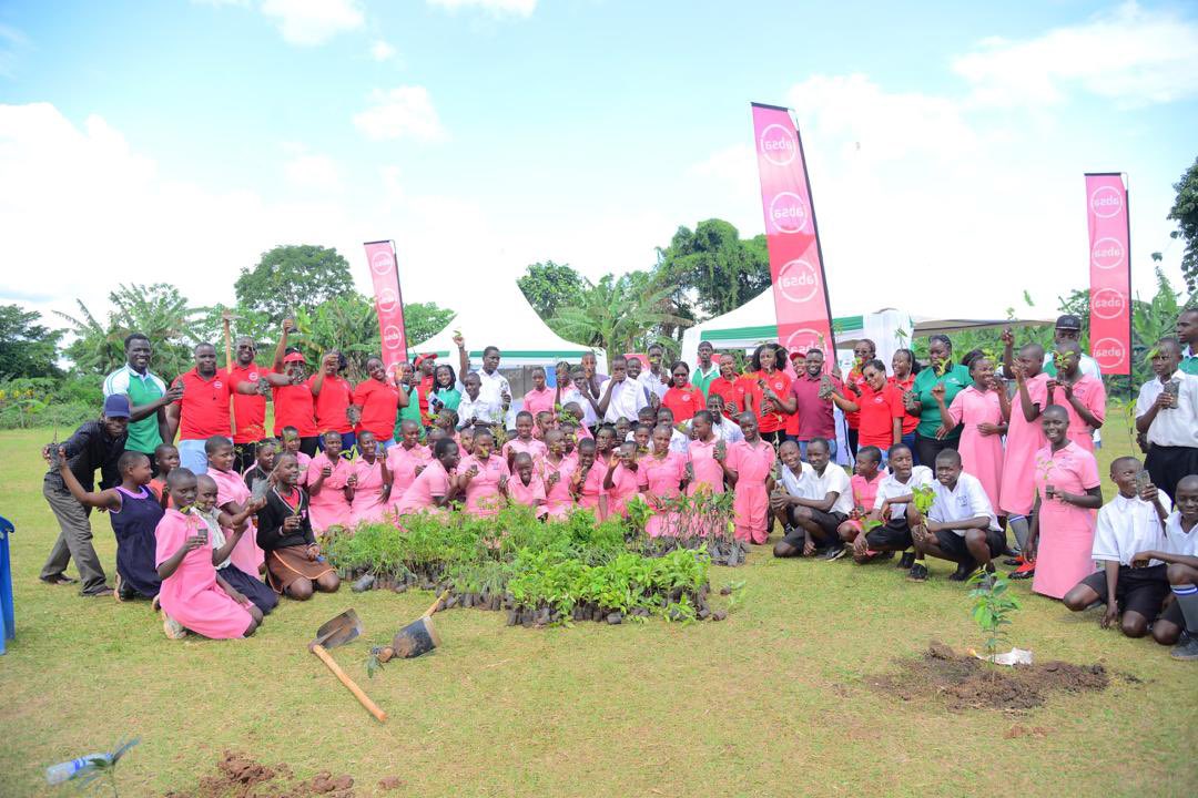 To build on this impact, yesterday at Najjembe C/U Primary School – Mabira, we came together again to unveil an initiative to plant 300,000 trees in 300 schools across Eastern Uganda.
