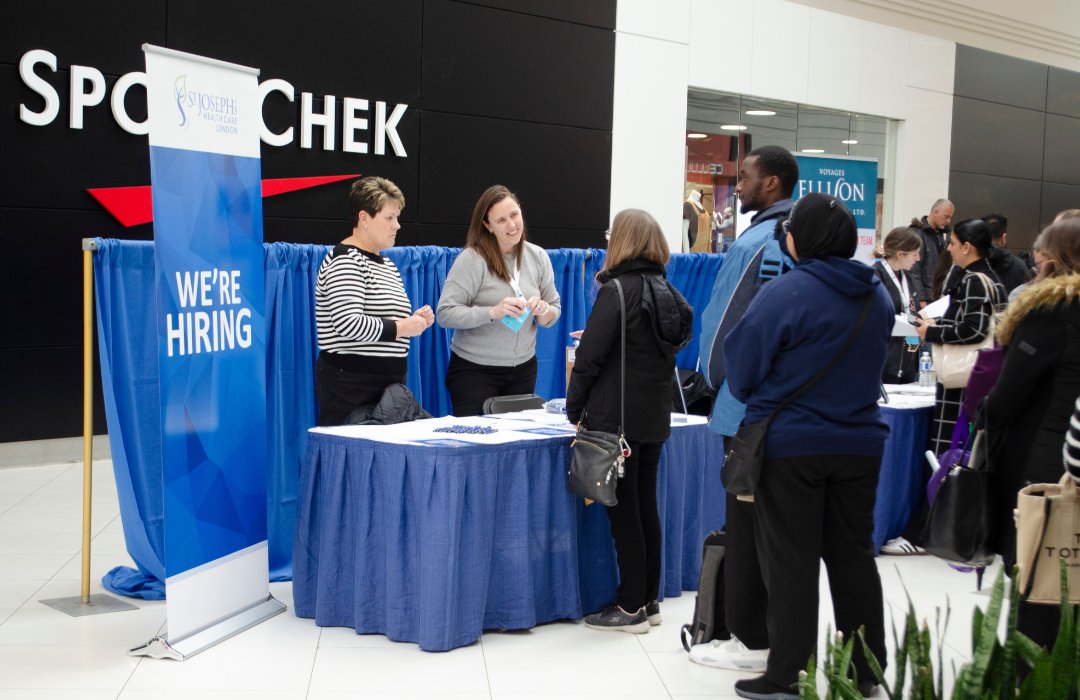 Thank you to all the jobseekers who came out the London & Area Works Job Fair yesterday at @WhiteOaksMall. We can't thank our participating employers and jobseeker resources enough! The next #JobFair will be taking place September 24, 2024 from 2-6 PM📝