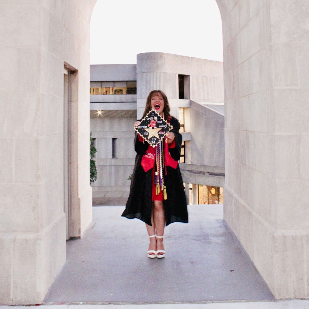 🎓Congratulations, Kacey Eberhard, CHHS student Ambassador! ◼️Bachelor of Science in Interior Design ❤️Favorite moments on the Hill: sledding down Van Meter hill during 'Snowmageddon', late nights outside in hammocks, and playing cards with friends.