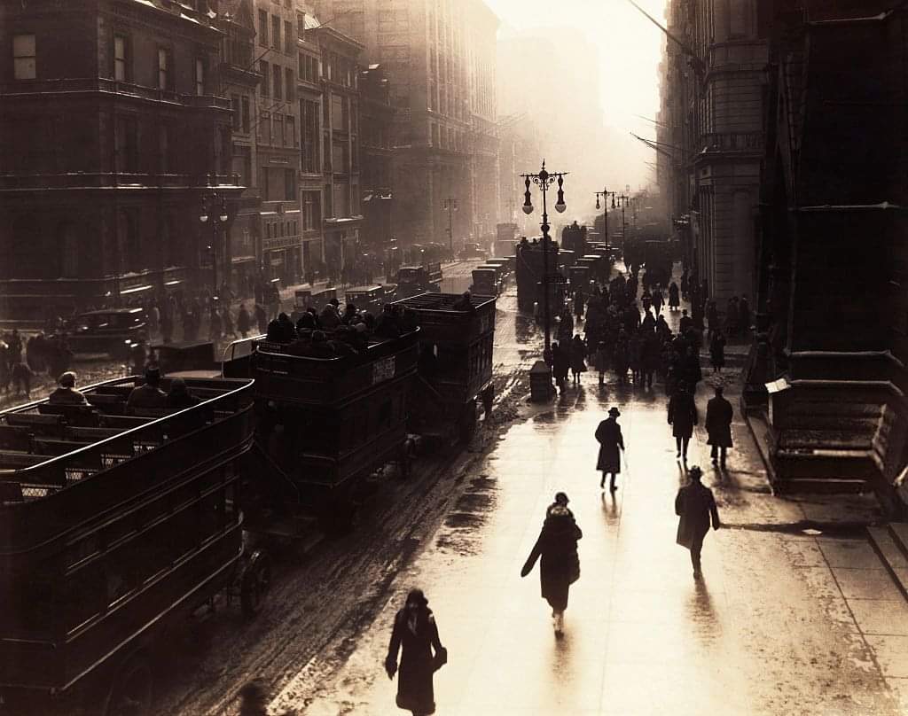 48th street ,  1900s
Photo by George Rinhart