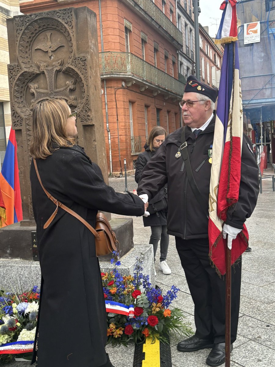 Nous commémorons à #Toulouse le #GenocideArmenien du 24 avril 1915. 1,5 millions de femmes, d’hommes et d’enfants furent exterminés. Face aux négationnistes, nous avons un devoir de mémoire impératif. Soyons aux côtés de l’Arménie aujourd’hui encore menacée.