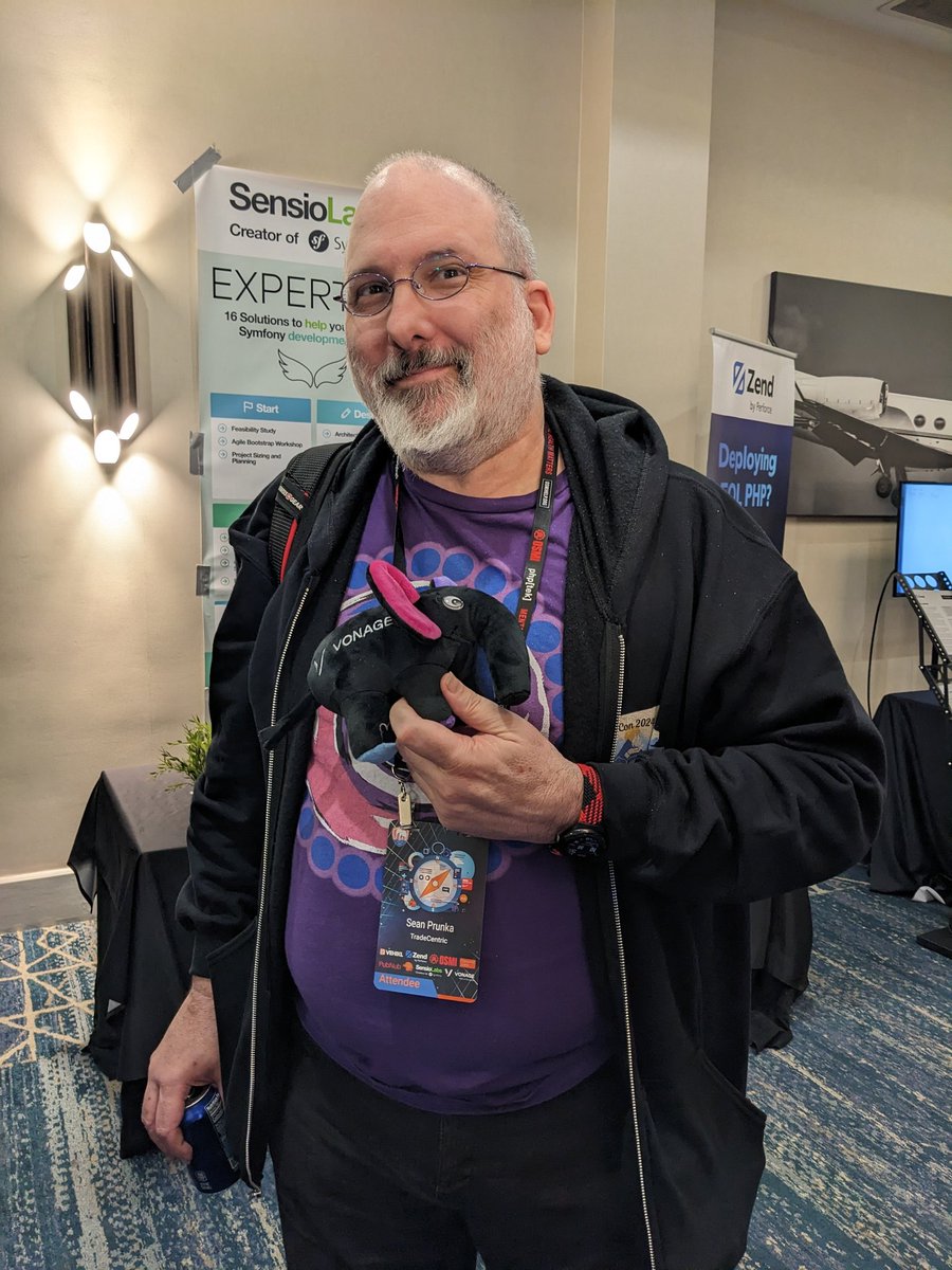 One one elephpant left! #php @phptek