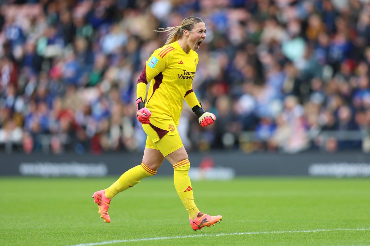 Since her debut for @ManUtdWomen in September 2019, Mary Earps has recorded more clean sheets in the top flight than any other shot stopper (45). 🧤