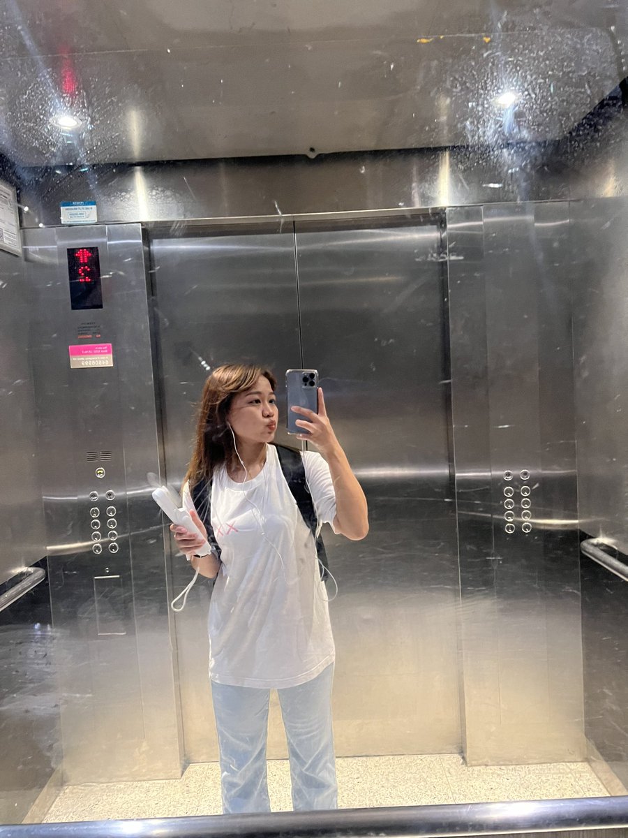 ivjenner's tweet photo. ‘go hard or go home’ 
I BETTER LOST WEIGHT FOR WALKING AROUND THIS CITY EVERYDAY! https://t.co/Xm0Vic8kyt