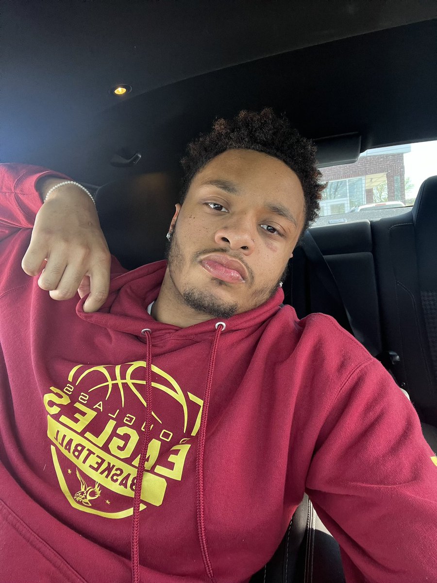 heynowsarchive's tweet photo. Do I look worse with no locs?? https://t.co/ATEsAHODqa