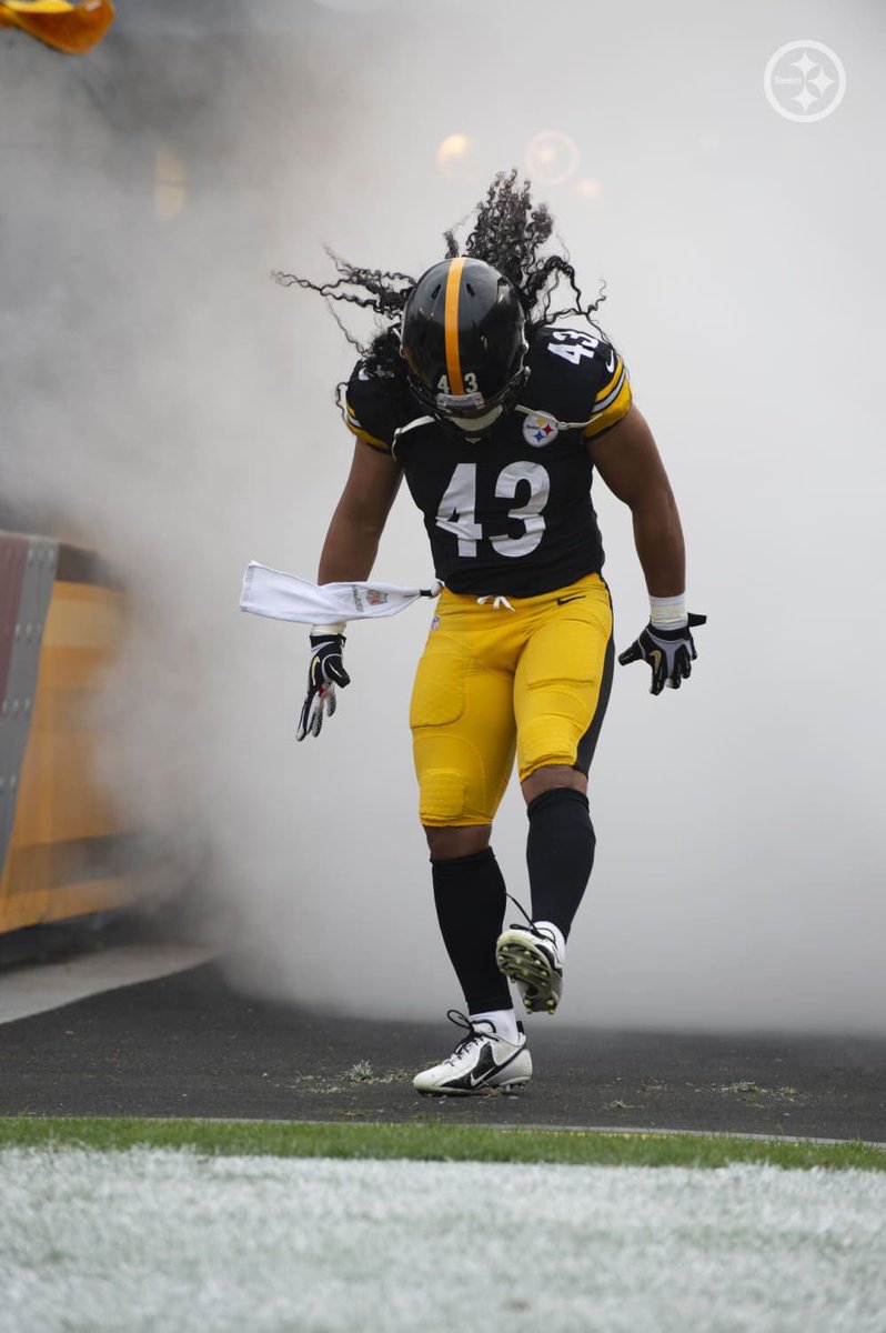 Deaconator44's tweet photo. Is Troy Polamalu The Greatest Safety in the NFL History? https://t.co/WwZpocfo35
