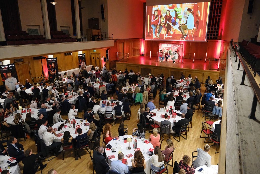 We've been celebrating our NI sports stars of the future. Over the past few months, our @QueensSport Development Team have been working closely with @UlsterHockey, @UlsterRugby, @UlsterGAA, @NISchoolsFA and @RowingIreland to build programmes of activity that gave nearly 1,000…