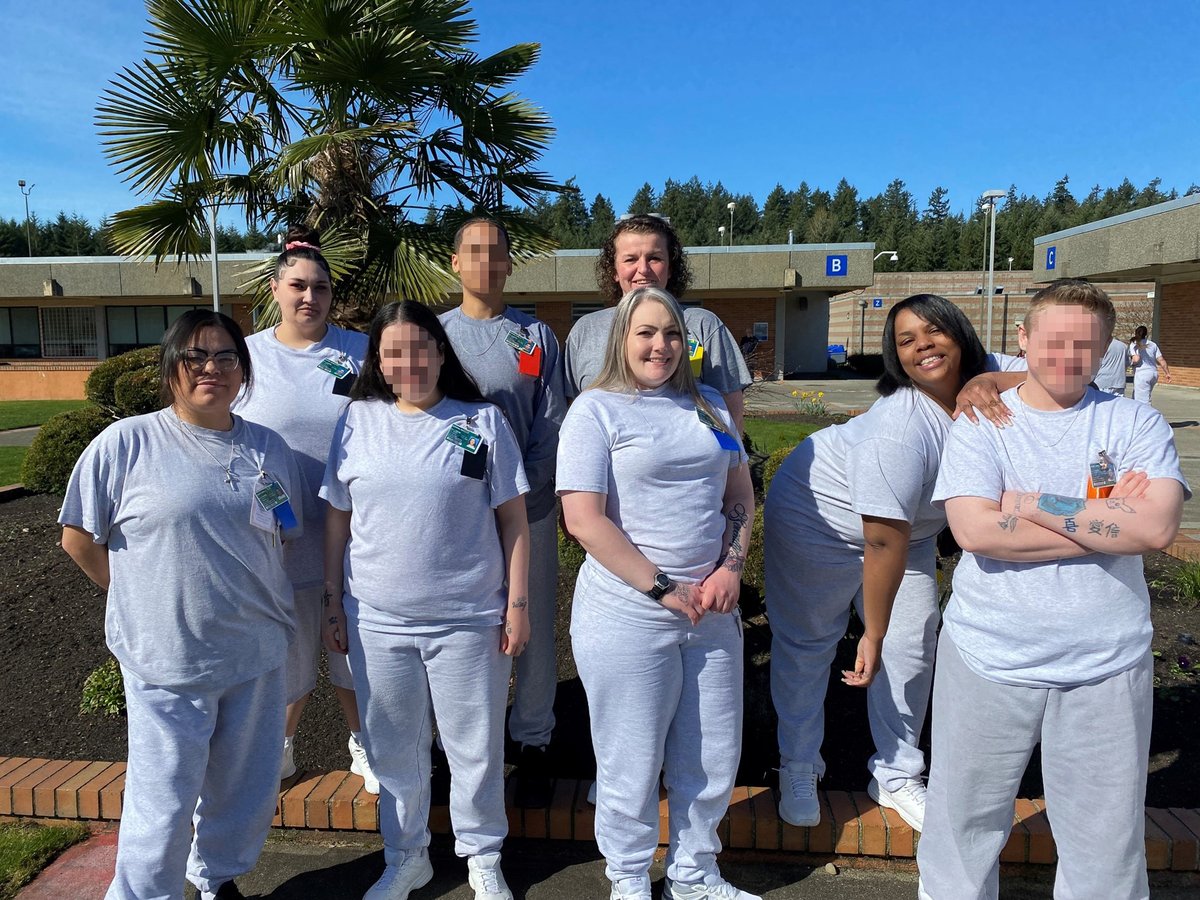 WACorrections's tweet photo. Individuals from Washington Corrections Center for Women graduated with their Beyond Violence certificate - an intervention program for incarcerated individuals with violence in their history. Programs like this are vital for #successfulreentry. #secondchancemonth #reentrymatters https://t.co/fosHWA4kpl