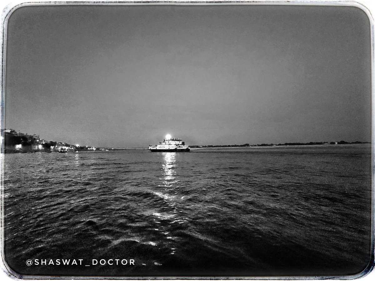 #ganga #gangariver #cruise #cruising #cruises #bnw #bnwphotography #bnwmood #bnwsouls #bnw_legit #bnw_captures #bnw_greatshots #blackandwhite #blackandwhitephotography #blackandwhitephoto #monochrome #monochromatic #instadaily #frame #instapic #instatravel #instablackandwhite