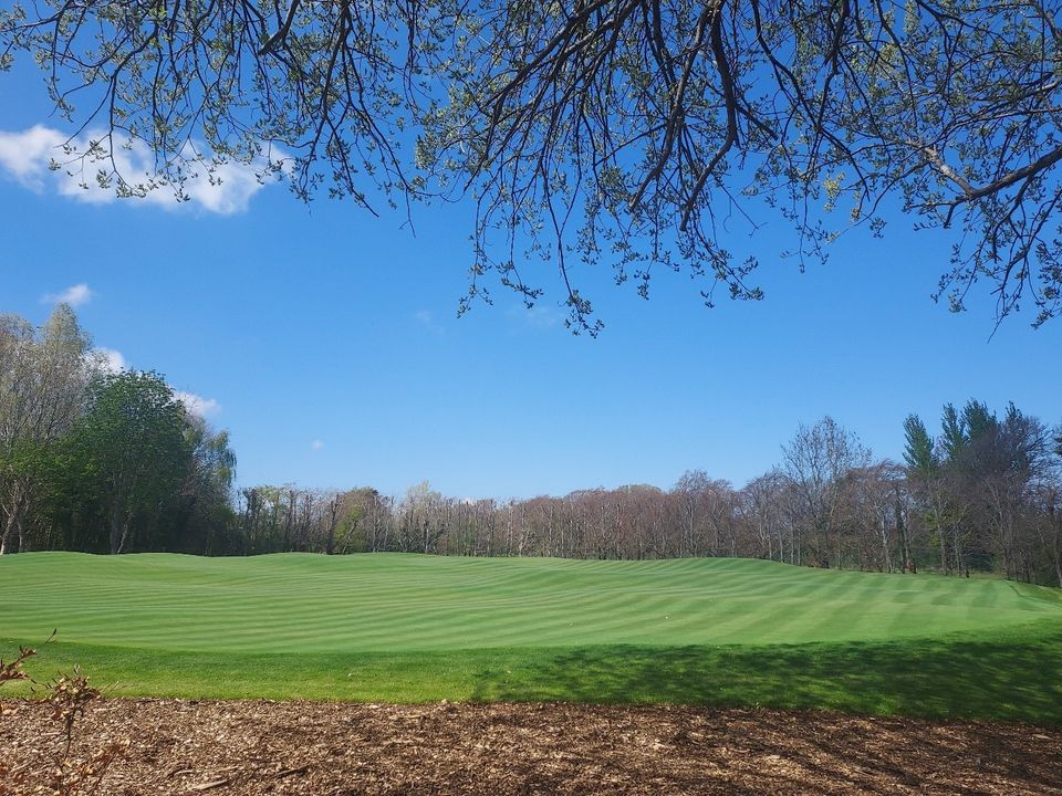 The Marley Park Putting Green is open Thur - Sund in April, until further notice. Currently the green will open at 10.30am (depending on weather, condition of green and maintenance) & close at 3.30pm. There is a limit of 200 players on the green in order to protect the surface.