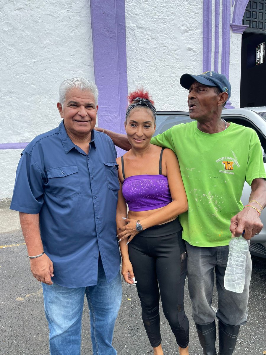 PanamaAmerica's tweet photo. El candidato presidencia José Raúl Mulino llega este miércoles a Colón realizando una visita a la iglesia San Felipe de Portobelo.  Si gira en esta provincia incluye también Sabanitas y Colón centro. De igual forma, estará en La Mitra de La Chorrera con simpatizantes de Realizando Metas y Alianza .