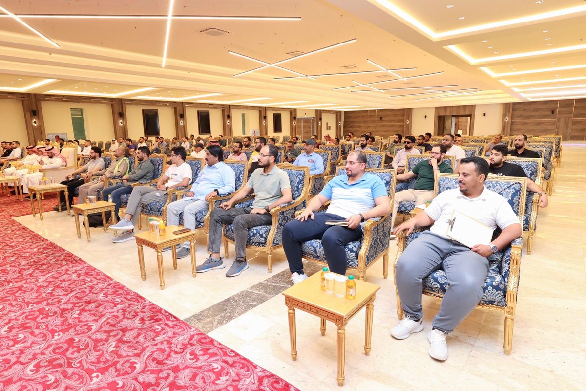 Amanat_Hail's tweet photo. #حائل_الأجمل | 📸

فعلت أمانة منطقة حائل بحضور سعادة وكيل التخطيط الحضري والتراخيص م. عبدالله العبيكة وفريق عمل الوزارة والمكاتب الاستشارية مشروع CAD engine " الذكاء الاصطناعي " لخدمة إصدار الرخص الإنشائية، وذلك بهدف تطوير الخدمة وتقديم أفضل الحلول والممارسات بنظام بلدي.

#أمانة_منطقة_حائل