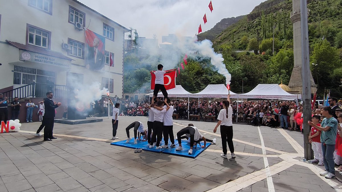 İlk deneyimim ilk gösterim ve etkinliğin en beğenilen gösterisi olması gururu.🥳💫🤸