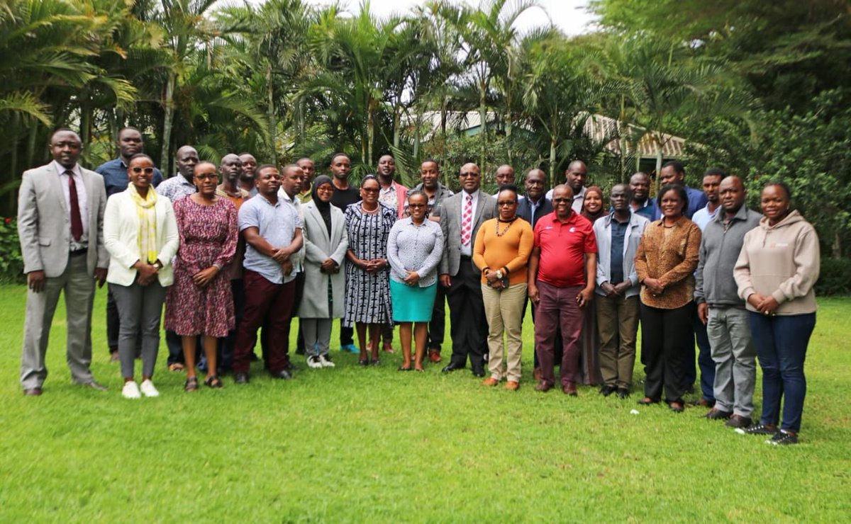 In an effort to advance #SDGs achievements within communities, a workshop was held this week to refine the 2024 Voluntary Local Review (#VLR) report. The forum brought together diverse stakeholders, where #KEPSA represented the private sector. Read on: shorturl.at/qsuZ2