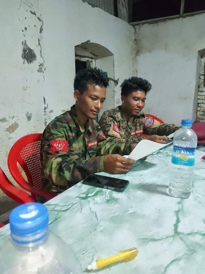 Toyub s/o Eman Hussain, Shakair s/o Solim Ullah & Akalam d/o Roshid Ahmad have been abducted by Arakan Army from Gunna Fara, Ngant Chaung, MDW on the night of Tuesday on 23rd April. Their whereabouts is still unidentified by their families.30 Rohingya are forced to join AA .