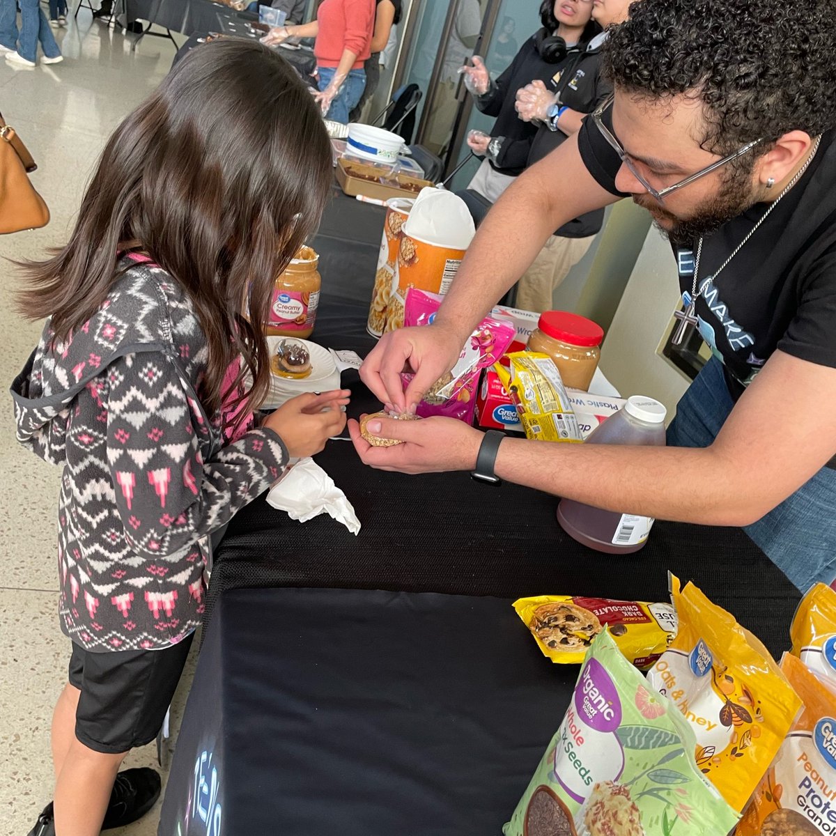 HealthCorps tweet media