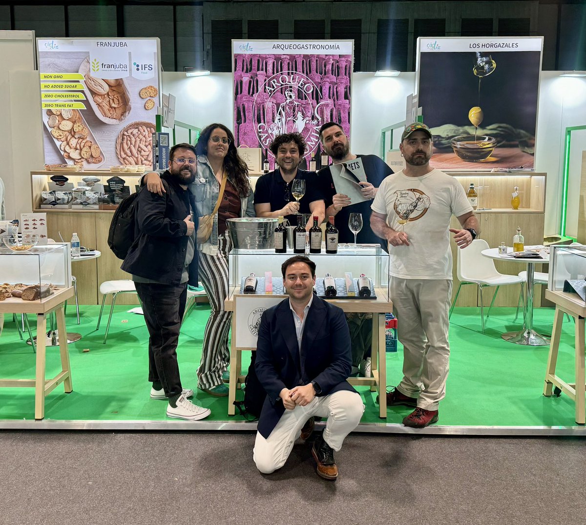 🤌| La guerra que me ha dado este Komando chochete😬

Os quieroooooo🫶

<a href="/la_picaeta/">🎙 LA PICAETA - El Podcast -</a> / <a href="/rociosomm/">Rocio</a>