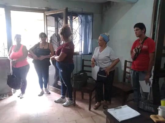En  recorrido de la Dirección del OSDE Agua y Saneamiento se intercambio  en la Oficina Comercial Joaquín Agüero,  perteneciente a la UEB Camagüey  enriquecedor y amplio el  debate con el colectivo de trabajadores