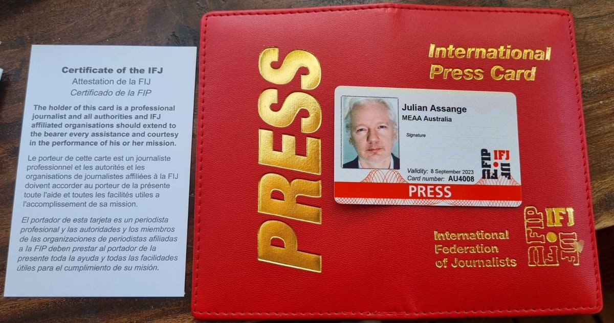 2. Julian is certified as a professional journalist by the International Federation of Journalists @IFJGlobal which represents the profession worldwide with 600,000 members.