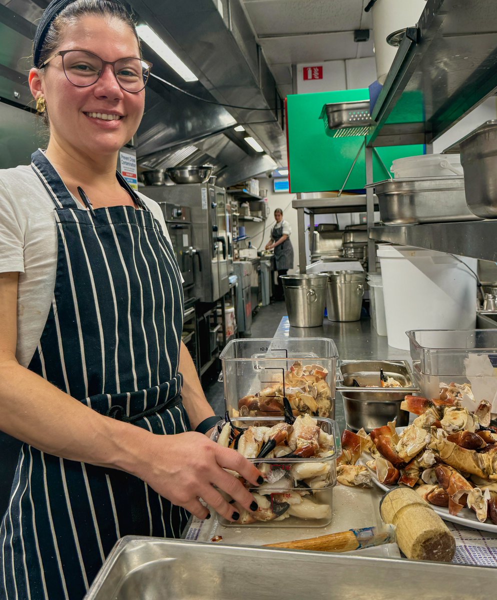 If you want the freshest crab of your life we got you covered, tonight in Big Mike’s So fresh it’s being cracked as fast as we can to keep up Nathalie is our Crab Queen, gently coaxing out that sweet pristine meat Irish Crab is the best in the world