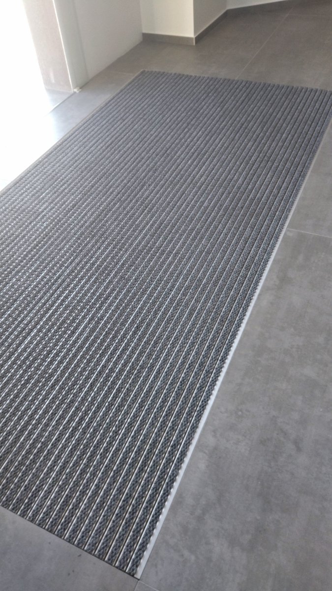 cesped2014's tweet image. FELPUDOS DE ALUMINIO A MEDIDA 
En cespedypavimentos.es  se encuentra disponible en diversos modelos, acabados, colores y alturas para adaptarse a cualquier entorno o necesidad, pudiendo crear tus felpudos a medida.

#felpudosamedida #constructoras