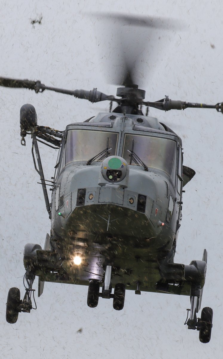 @847NAS dropping into Solent Airport today for a re-fuel during Winching Exercises with @HMS_Ranger in the Solent! ⚓️🚁🇬🇧 @scottyc298 @CNPics @MISPhotography_ @RNASYeovilton @SolentAirport