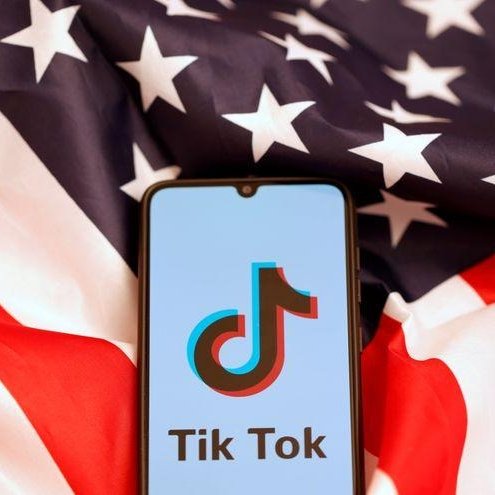 🚨🚨 URGENTE: Joe Biden acaba de sancionar a lei que bane o TikTok dos EUA Será que teremos o mesmo empenho de Elon Musk contra a censura lá?