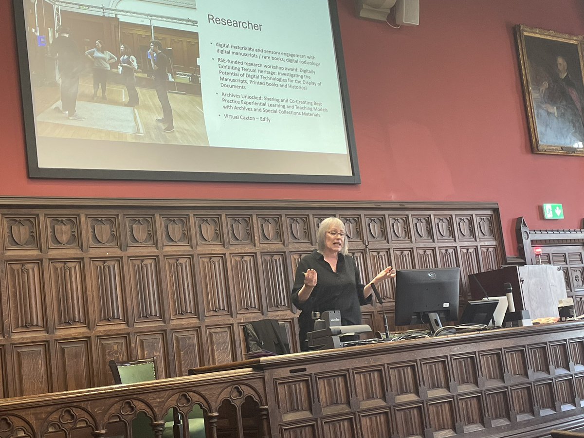 .@agow kicking off the intro to the @UofGInfoStudies Johanna Green annual memorial lecture series in a full room at @UofGlasgow Humanities lecture theatre remembering the many ways @Codicologist’s bright light touched us all. @BridgetWhearty will talk on digital codicology.