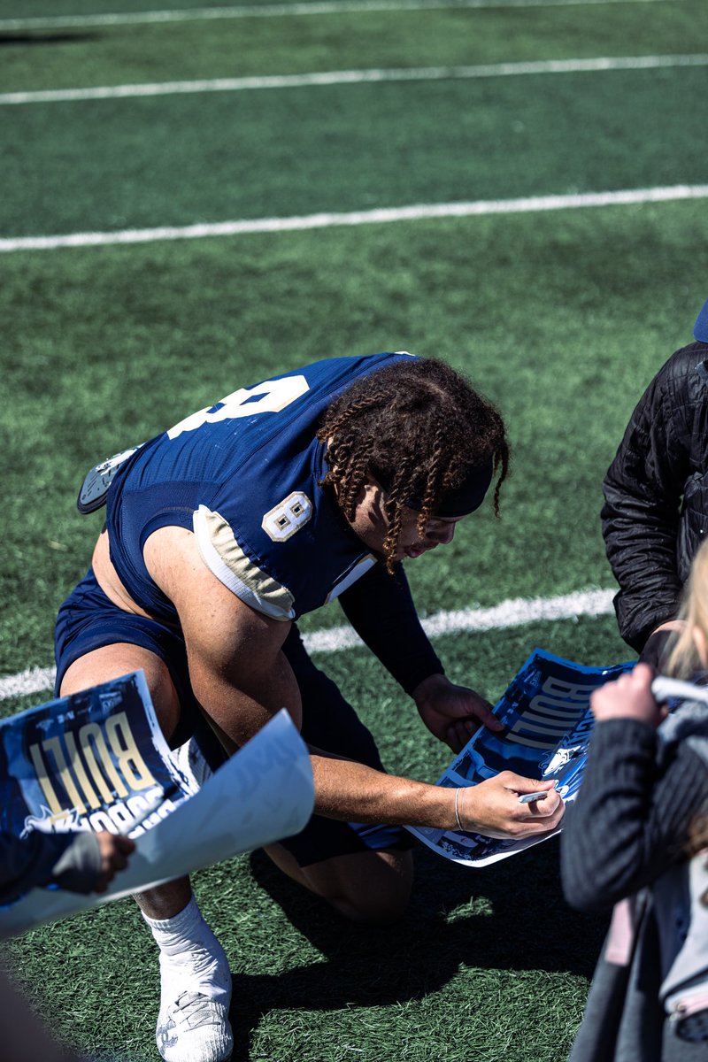 Rohan_Jones2's tweet photo. Spring 2024✅

Extremely grateful towards my coaches and teammates along with the entirety of #BobcatNation for taking me in and letting me be a part of something this special. Great things coming to Bozeman this fall. Go Cats!💙💛
#BobcatBuilt https://t.co/fuJiCDnagT