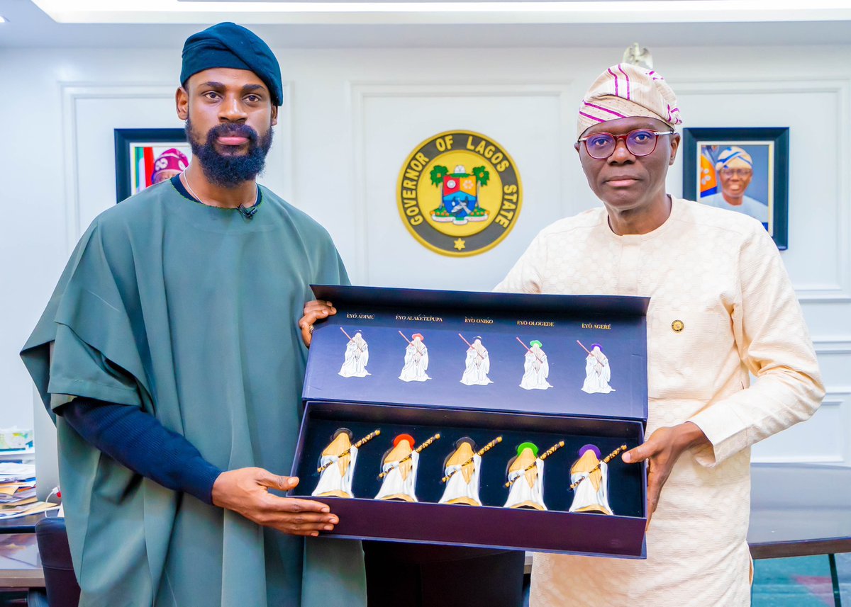 JustKingss's tweet photo. Tunde Onakoya meet with the Lagos State Governor Babajide Sanwo Olu @jidesanwoolu 👏🏾👏🏾

The governor promised to support him to ensure that every child in Lagos state gets Education. https://t.co/qKrSArz7hm