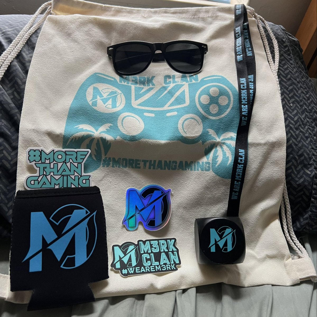 W🔥🔥🔥
Just just got the Summer Swag Bag 😎
Representing #M3RK all day baby lets go!!!! #MoreThanGaming 

@M3RKCLANGAMING