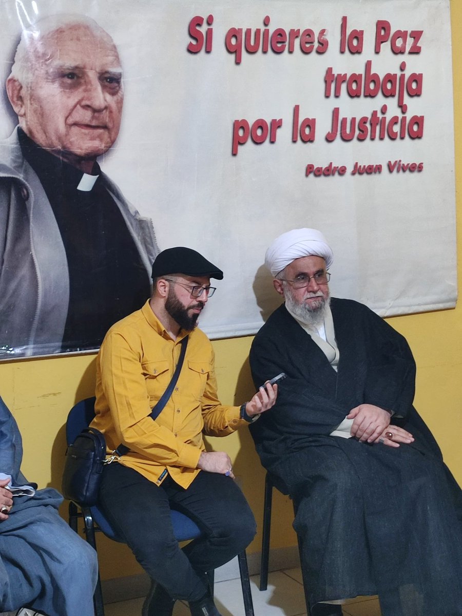 fundalatin's tweet photo. Fundalatin -integrante de la Red Ecuménica de Venezuela- sostuvo un encuentro con el líder religioso Ayatolá Ramadani, secretario general de la Asamblea Mundial de Ahl ul-Bayt, para promover un diálogo interreligioso, el respeto a las diferencias y una convivencia pacífica. https://t.co/LFrYiXGNOV