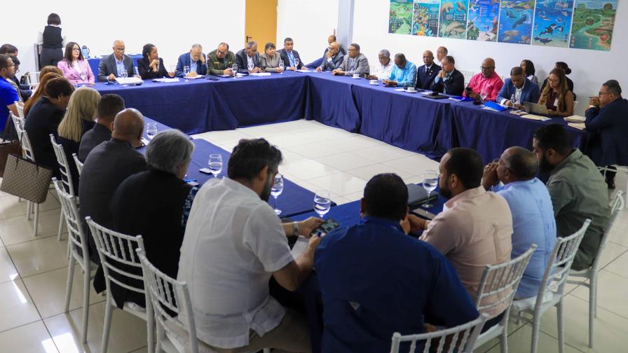 Autoridades coordinan acciones para imposición de penas más severas contra delitos ambientales dlvr.it/T5yJkM