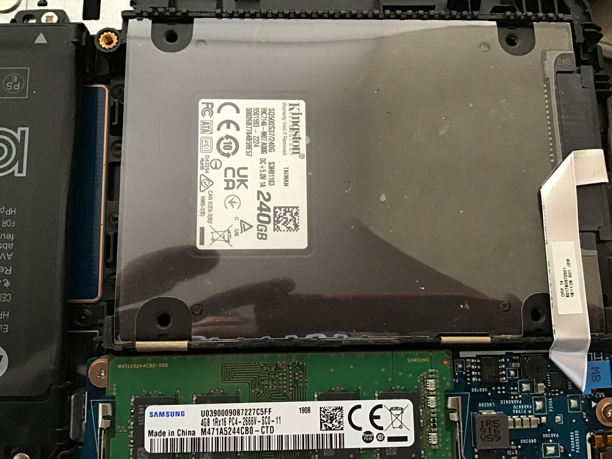 ciberhf's tweet photo. El disco duro es el dispositivo donde se almacena toda la información del computador, incluyendo el sistema operativo y las aplicaciones, por lo que es de vital importancia realizar un mantenimiento periódico del mismo, para evitar daños y perdida de la información. https://t.co/8LnEgJBLAQ