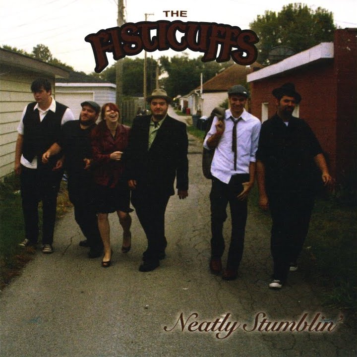 #music #punk #folkpunk 
The Fisticuffs - Neatly Stumblin' (LP 2008)
Folk Punk/ Punk Rock
USA, Chicago🇺🇸☘️
I really like this album. Carrying on the legacy of Shane MacGowan. Just right for an evening with a pint of stout! Who likes Pogues, Flogging Molly, etc. advise!🍻