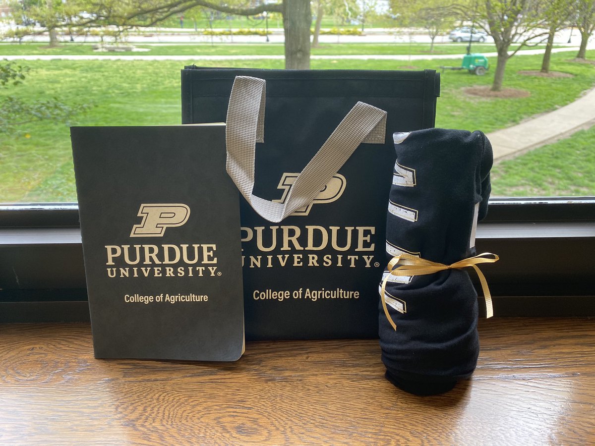 Have you donated to #PurdueAg for #PurdueDayofGiving? We’re ever grateful, ever true 🖤💛. Visit AGAD 128 for freebies, snacks and a thank you letter from our students!