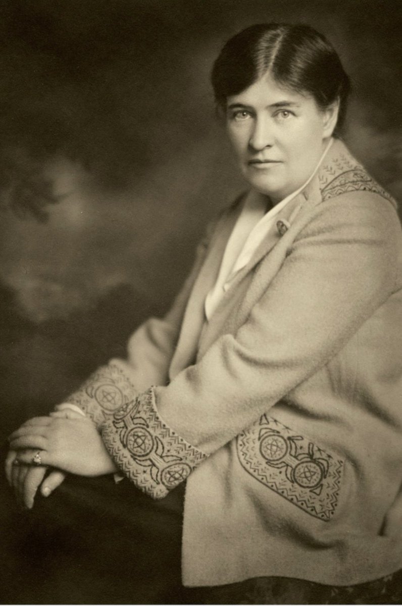 If you’ve never read it, here is the obituary that appeared in The New York Times @NYTimes on April 25, 1947, a day after #WillaCather’s passing on April 24. Do you agree or disagree with any of the assessments of her work? READ HERE: archive.nytimes.com/www.nytimes.co…