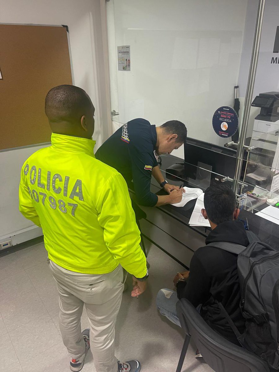 Migración Colombia tweet media