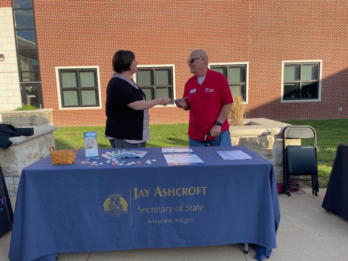 Staff from our Safe at Home address confidentiality program attended the Crime Victims’ Rights Week Candlelight Vigil on April 23 in Jefferson City. Safe at Home has served over 9,700 Missourians since the program began in 2007. #moleg