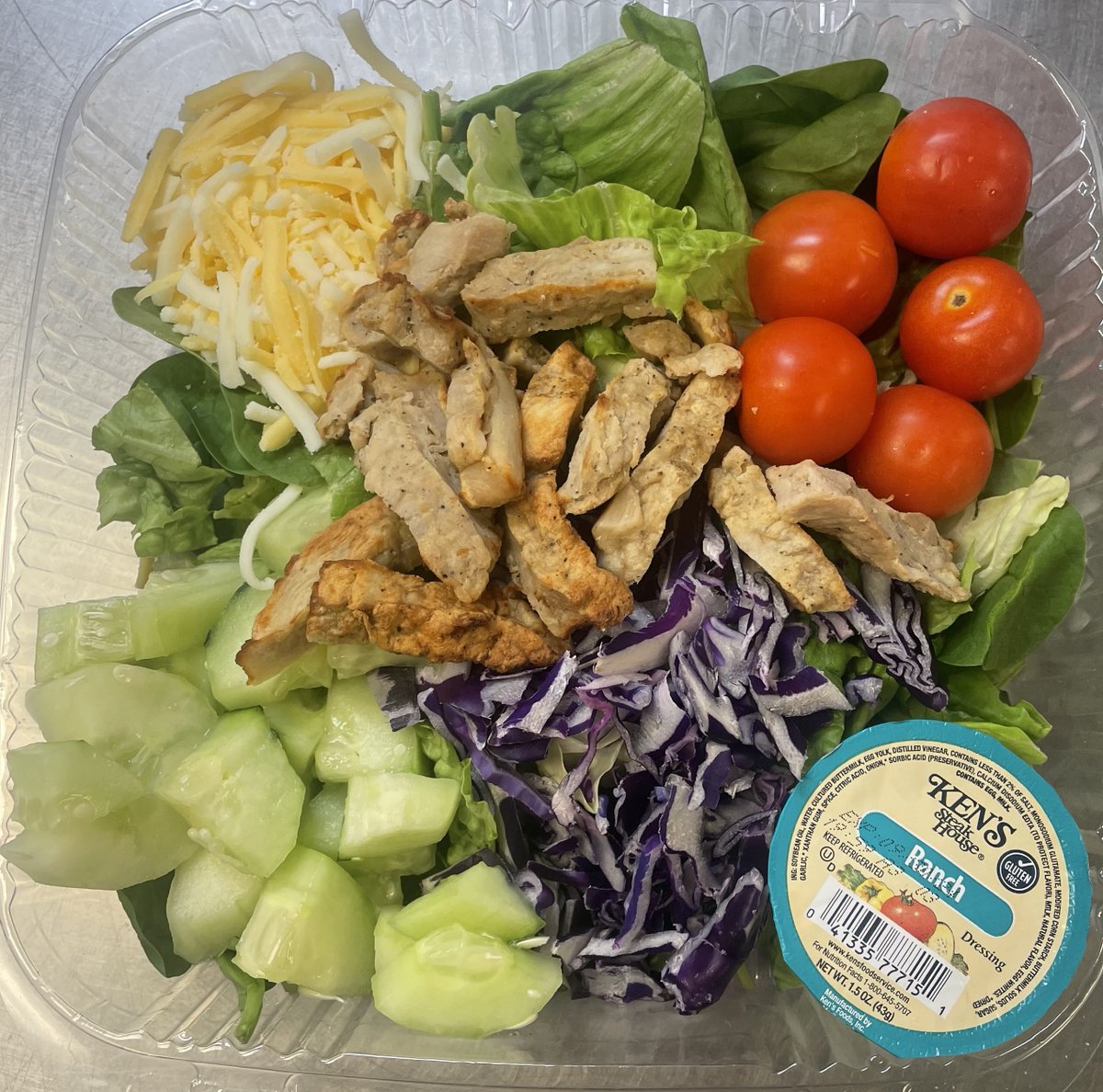 🥗 Chicken fajita salad and blueberry delight are just a taste of what's available in the high school cafeteria today. Who said school lunches couldn't be delicious? 😋 #SchoolLunch #HealthyEating