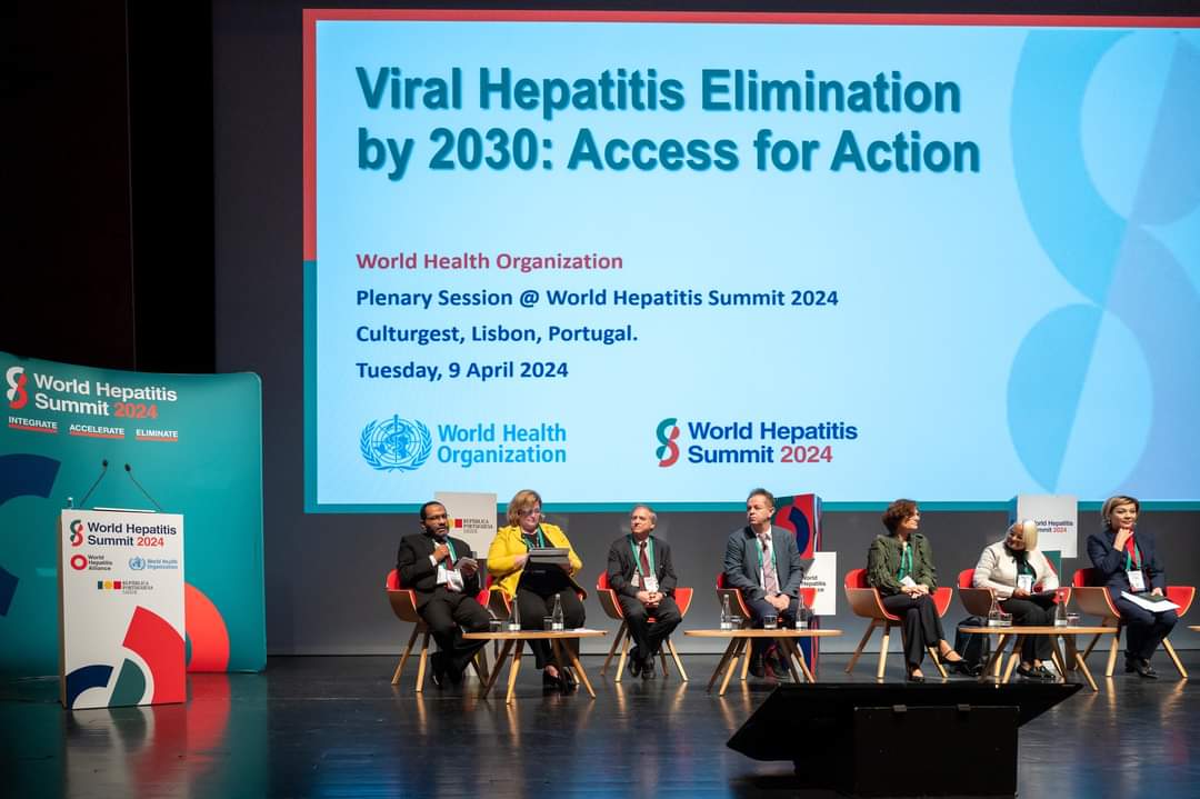 The World Health Organization (WHO) report , estimates 254 million people living with hepatitis B and 50 million people living with hepatitis C worldwide. 

The time to act is now 

Learn more >> bit.ly/WHOGlobalhepat… 

#IntegrateAccelerateEliminate #HepCantWait 
@GlpcUg
