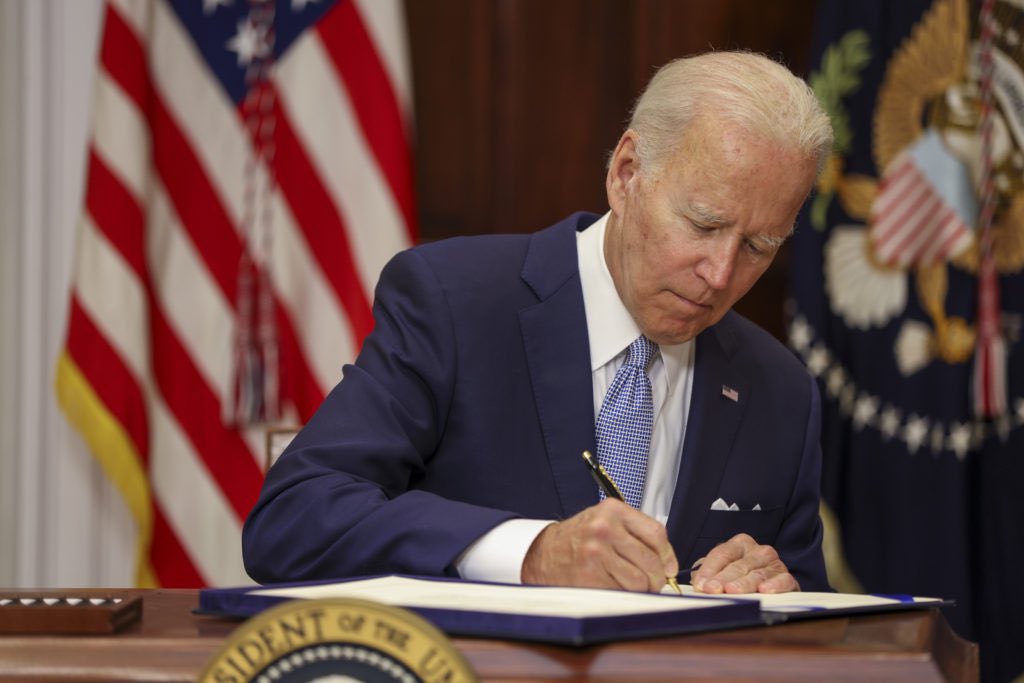 JUST IN Biden bans TikTok in the US