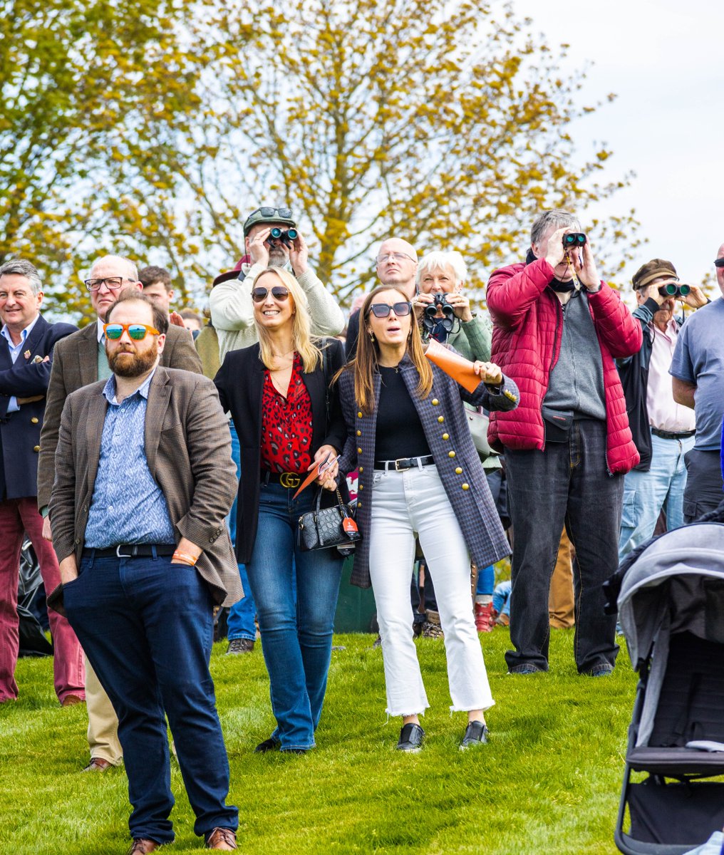 UP NEXT 📆The Wrexham Day in partnership with @WXM_Lager - 18th May 📆Family Fun Evening - 28th May 📆Ladies Day - 8th June Remember, kids 17 and under go FREE🏇 bit.ly/2VwVFL7