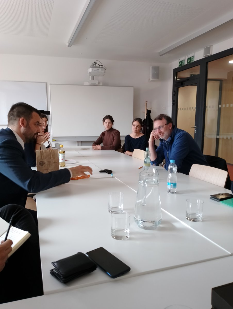 Ota Konrád (@otakonrad) on Twitter photo Excellent talk at <a href="/imsfsvuk/">Institute of International Studies, FSV UK</a> with <a href="/ChadCBryant/">Chad Bryant 🇺🇦</a>, our modern history PhD students, and fellow scholars. We discussed doctoral studies at Charles and at UNC and explored ways to strengthen ties between our graduate students and those at UNC. Excellent talk at <a href="/imsfsvuk/">Institute of International Studies, FSV UK</a> with <a href="/ChadCBryant/">Chad Bryant 🇺🇦</a>, our modern history PhD students, and fellow scholars. We discussed doctoral studies at Charles and at UNC and explored ways to strengthen ties between our graduate students and those at UNC.