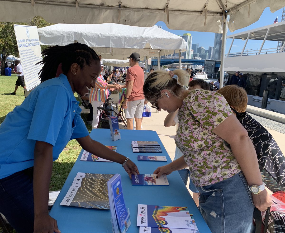 Kudos to #GMCVB's Partnership Development Department for their support at the 25th Annual Miami Riverday! Attendees at Lummus Park Historic District enjoyed a variety of destination guides, learned about the Miami Begins with Me program and took home Miami-themed giveaways.