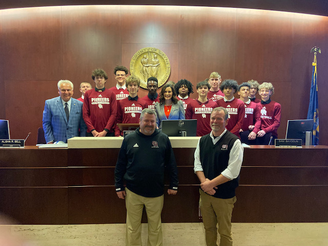 Special Thanks to Mr. Palamara, @GovWhitmer and @MSUtomIzzo for Taking a Picture with The Basketball Team Yesterday at the Wayne County Commission's Special Event honoring a legend, Mr. Greg Eaton.